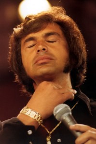 Englebert wondered how much longer he could keep the sun balanced on his head and when he would have to give it back to Chris