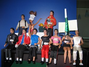 It was strange how all the dolls appeared to look like Jacko too and how much easier would it be to perform plastic surgery on something made from plastic!