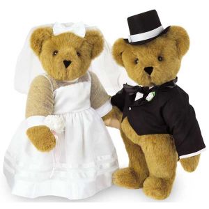 Bear Wedding Back in my day the couple didn't get bare until the wedding night! Oh that's a different type of bare is it :-)