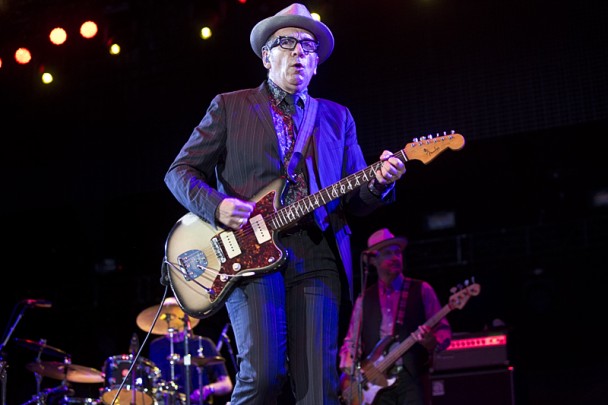 ElvisCostello_07-608x405