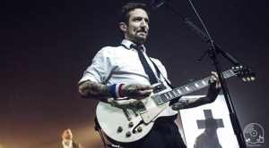 frankturner_academy_2015_preynolds_3-800x445